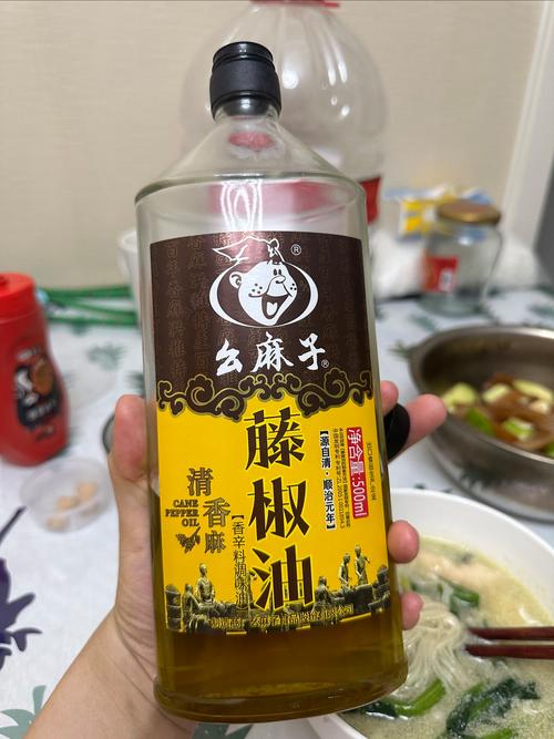 藤椒油食用方法,藤椒油的用途窍门?-第5张图片-屿企百科网 藤椒油食用方法,藤椒油的用途窍门?-第5张图片-屿企百科网