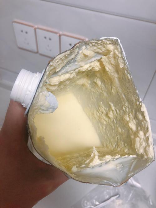 奶油坏了是什么味道，奶油坏了的表现？-第2张图片-屿企百科网