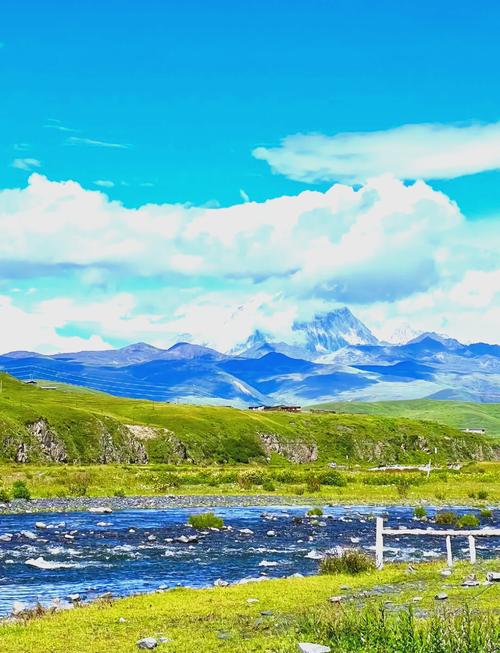 新都桥必去的十个景点？新都桥主要景点？-第4张图片-屿企百科网