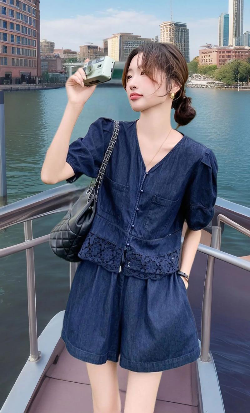 泡泡袖上衣搭什么下装，泡泡袖搭配-第3张图片-屿企百科网