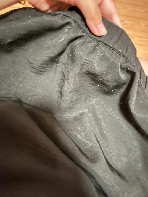 针织裙起静电是质量不行吗,针织裙带静电怎么办?-第4张图片-屿企百科网 针织裙起静电是质量不行吗,针织裙带静电怎么办?-第4张图片-屿企百科网