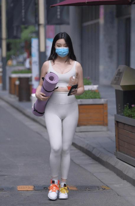 衣服太透看见内衣怎么处理，衣服很透怎么办？-第5张图片-屿企百科网