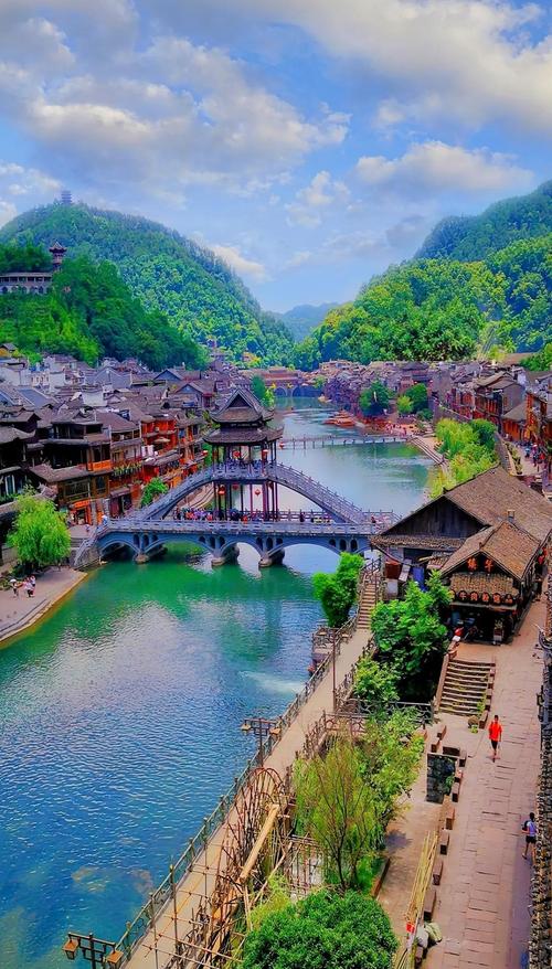 湘西旅游旺季是几月份，湘西适合什么时候去-第3张图片-屿企百科网