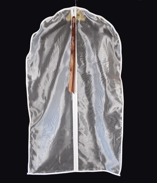 衣服有必要套防尘袋吗，衣服套防尘袋到底好不好-第2张图片-屿企百科网