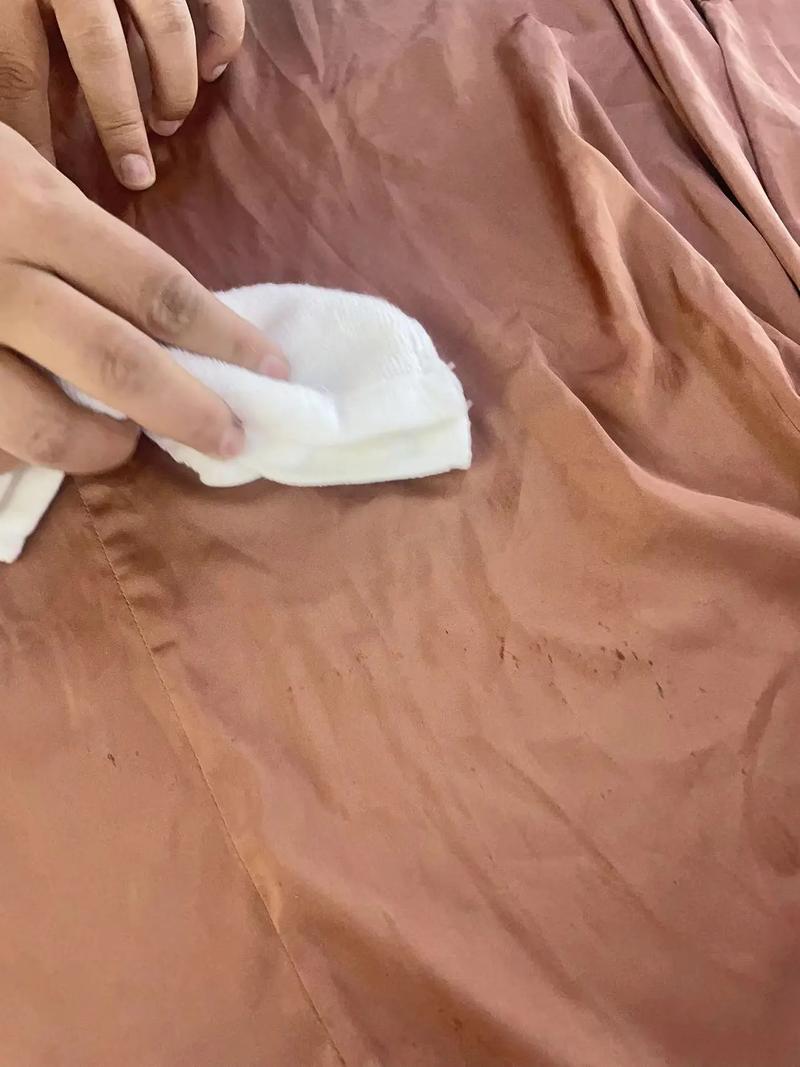 风衣能不能用洗衣机洗，风衣可以用？-第3张图片-屿企百科网