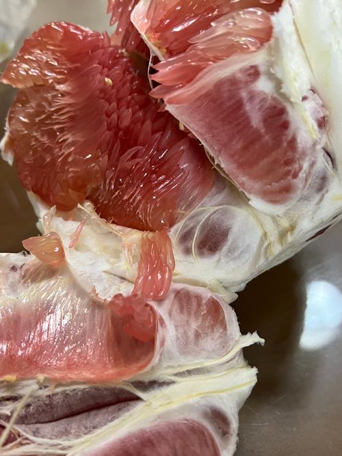 红心柚是染色的还是天然的，红心柚为什么是红色的，红心柚为什么是白的-第4张图片-屿企百科网