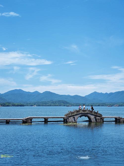 杭州旅游景点有哪些必去的景点，杭州旅游必去的景点推荐？-第1张图片-屿企百科网
