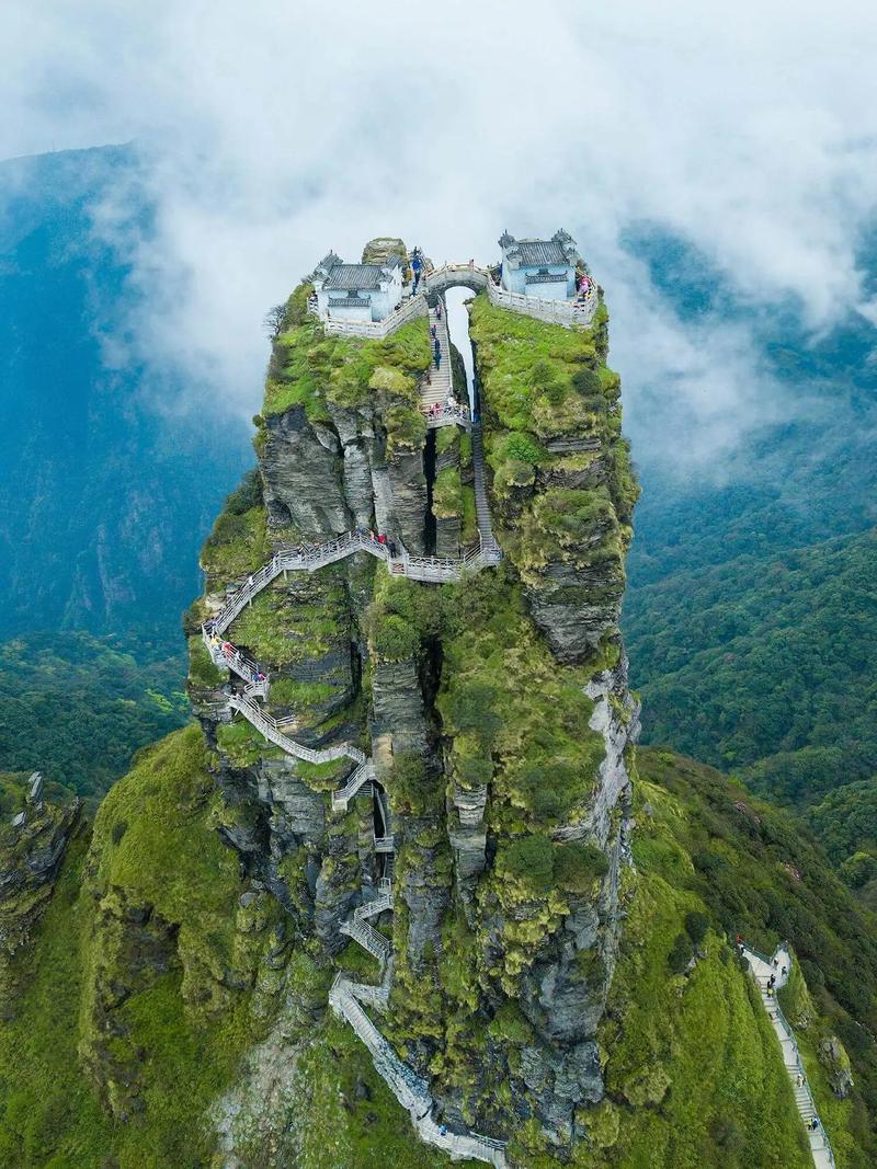 贵州最著名的旅游景点，贵州最著名的旅游景点是那里？