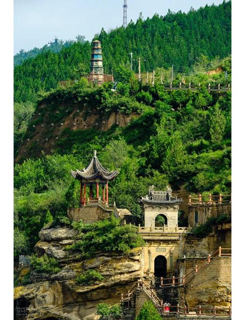 陕西延安旅游必去前十景点，陕西延安旅游景点大全-第2张图片-屿企百科网