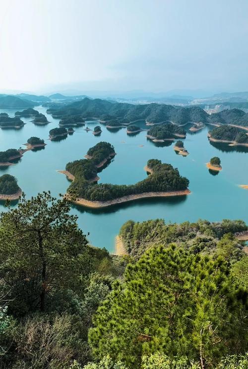 千岛湖自驾旅游攻略一日游，千岛湖景区自驾游览攻略？
