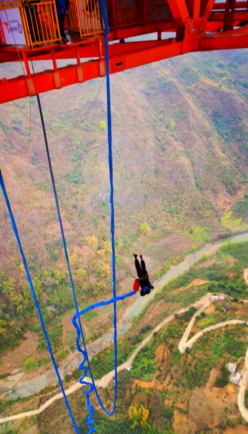 温江国色天香有哪些游乐设施，温江国色天香娱乐项目-第2张图片-屿企百科网