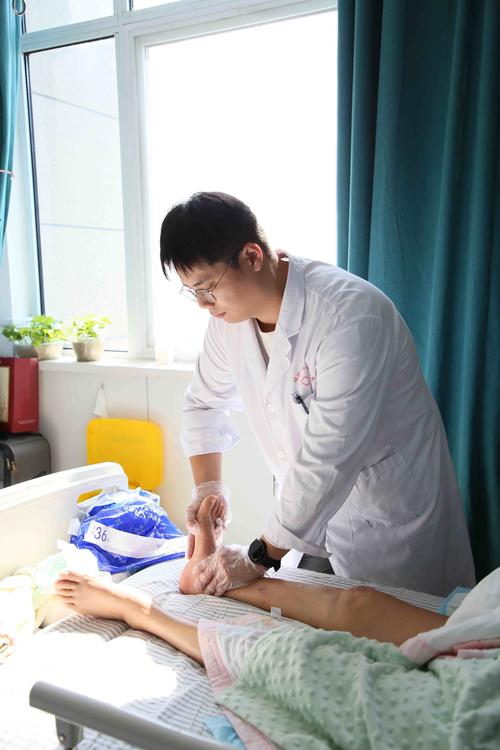 为什么说千万别学康复专业,有前景吗?康复学难学吗?-第1张图片-屿企百科网 为什么说千万别学康复专业,有前景吗?康复学难学吗?-第1张图片-屿企百科网