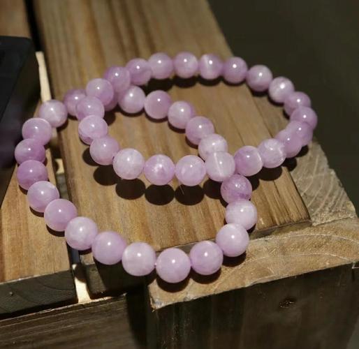 紫锂辉石是什么宝石，紫锂辉石原石图片-第2张图片-屿企百科网