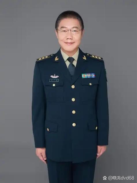 军训服为什么有蓝色和绿色，军训服为什么这么丑？-第2张图片-屿企百科网