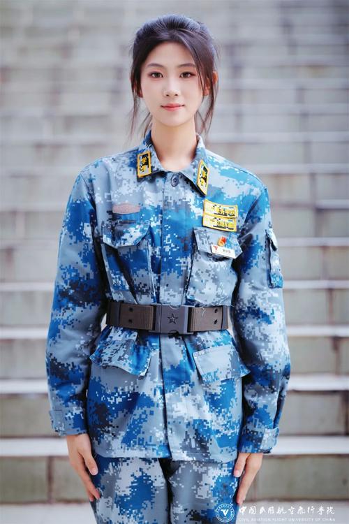 军训服为什么有蓝色和绿色，军训服为什么这么丑？-第5张图片-屿企百科网